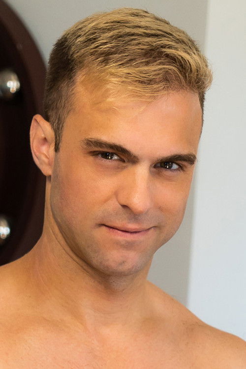 Photo of Gabriel Clark