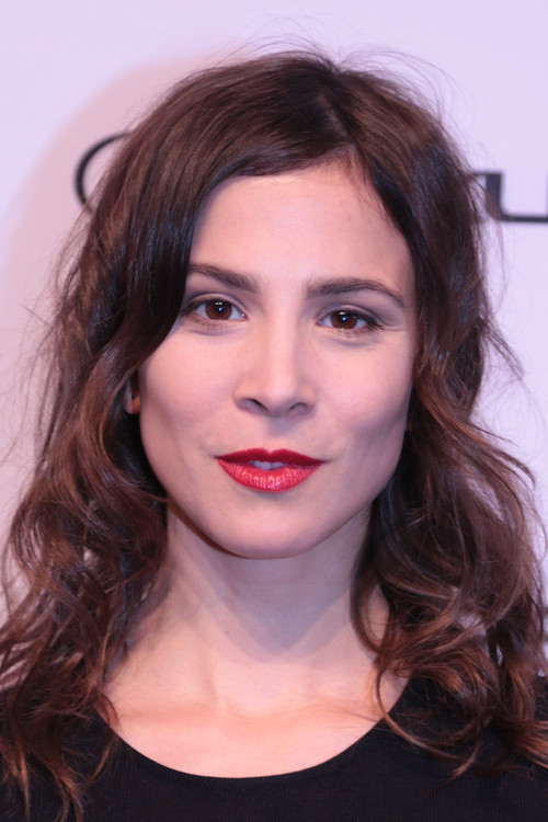 Photo of Aylin Tezel