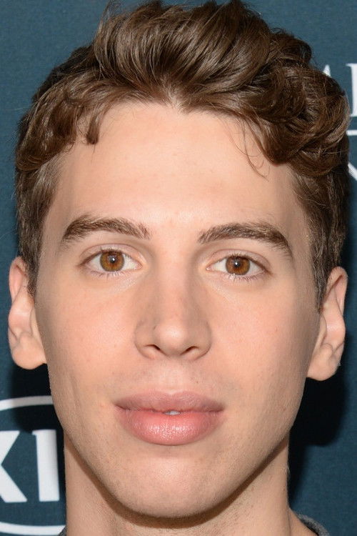 Photo of Jordan Gavaris