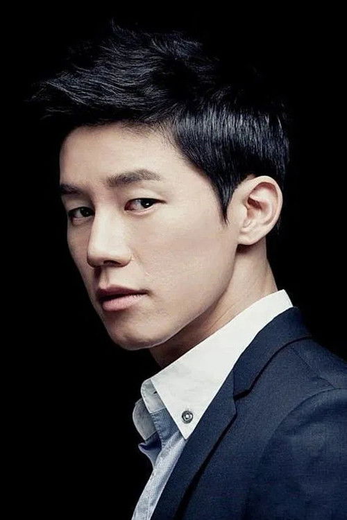 Photo of Kim Moo-yul