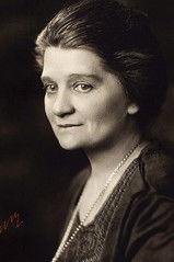 Photo of Lucy Beaumont