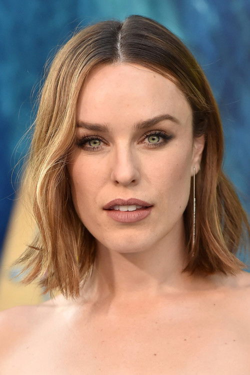 Photo of Jessica McNamee