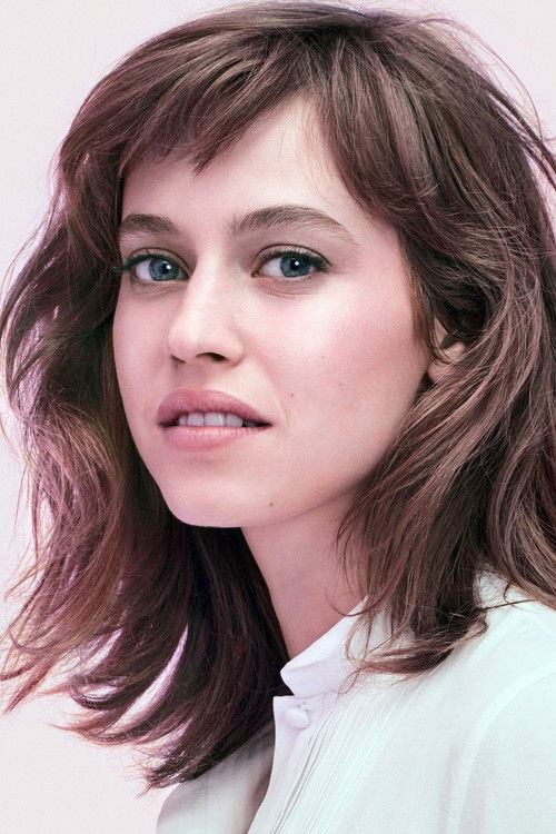 Photo of Lou de Laâge