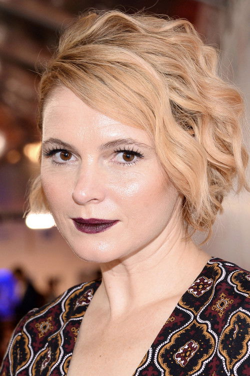 Photo of Amy Seimetz