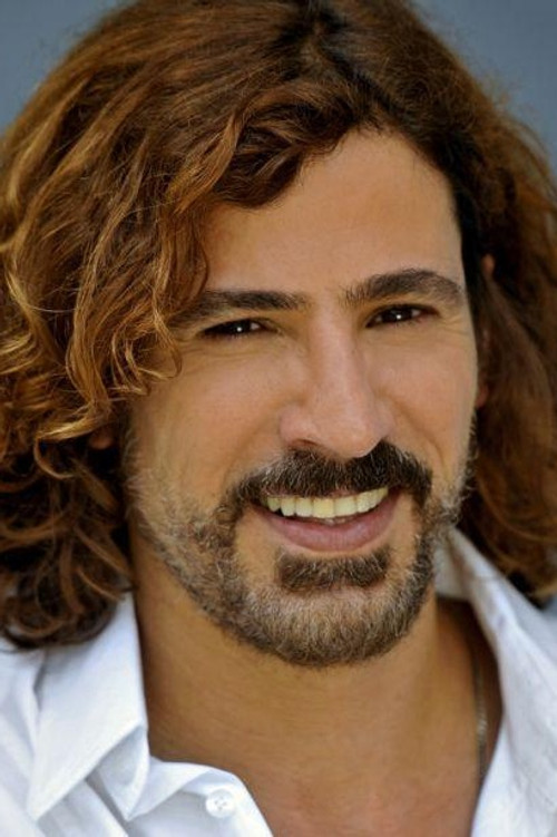 Photo of Leonardo Brício