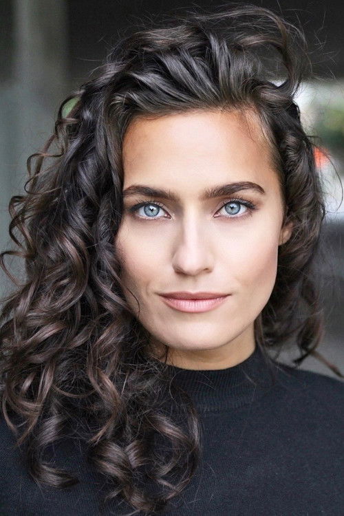 Photo of Caitlin Leahy