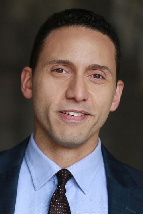 Photo of Elliot Villar