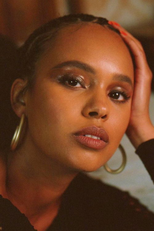 Photo of Alisha Boe
