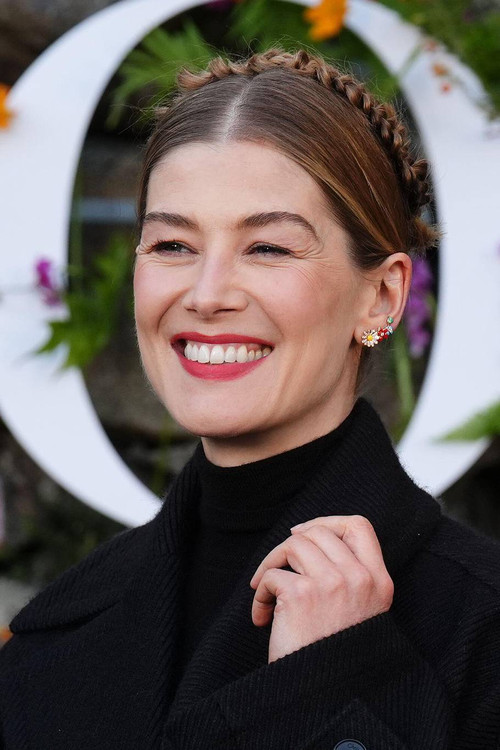 Photo of Rosamund Pike