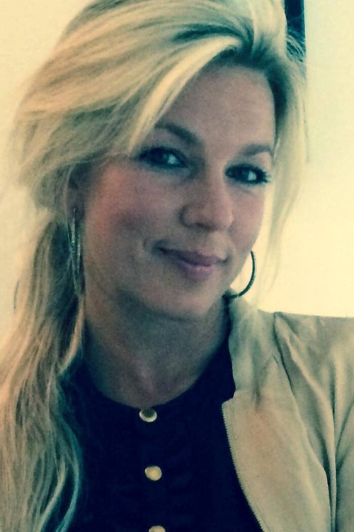 Photo of Mia Maria Back