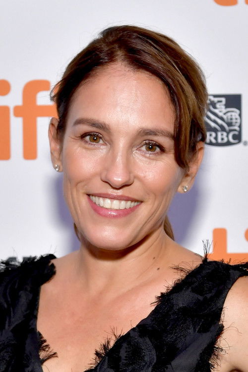 Photo of Amy Jo Johnson