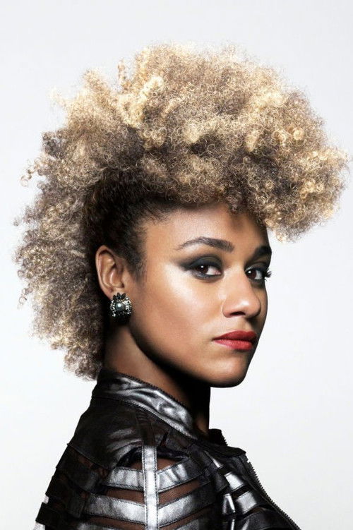 Photo of Ariana DeBose