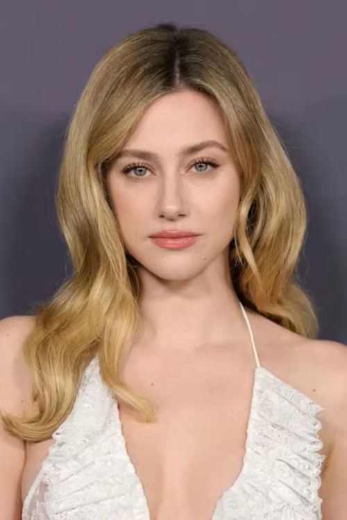 Photo of Lili Reinhart