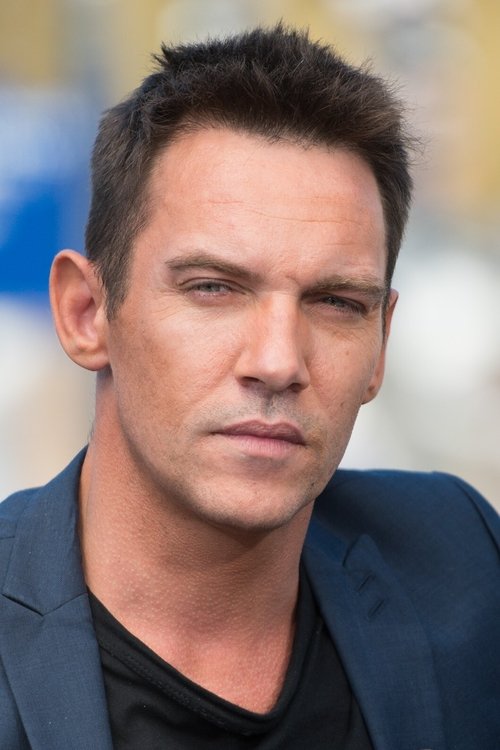 Photo of Jonathan Rhys Meyers