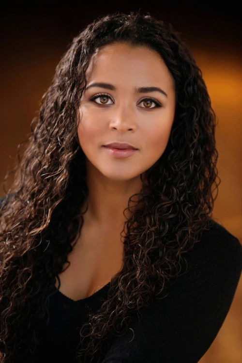 Photo of Nicole G. Leier