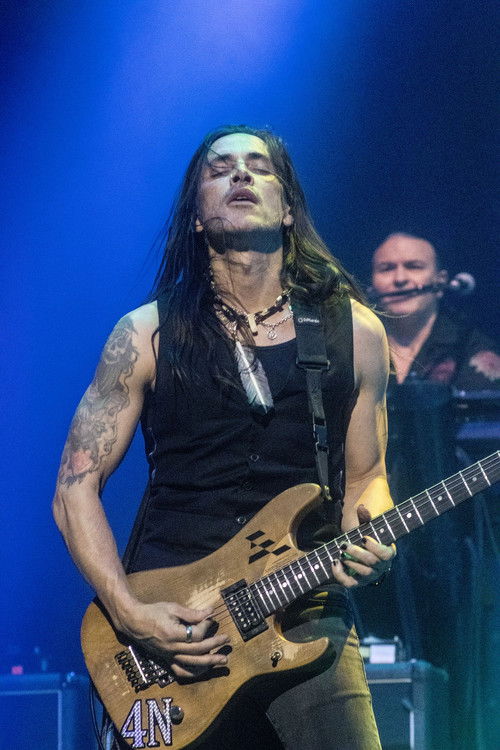 Photo of Nuno Bettencourt