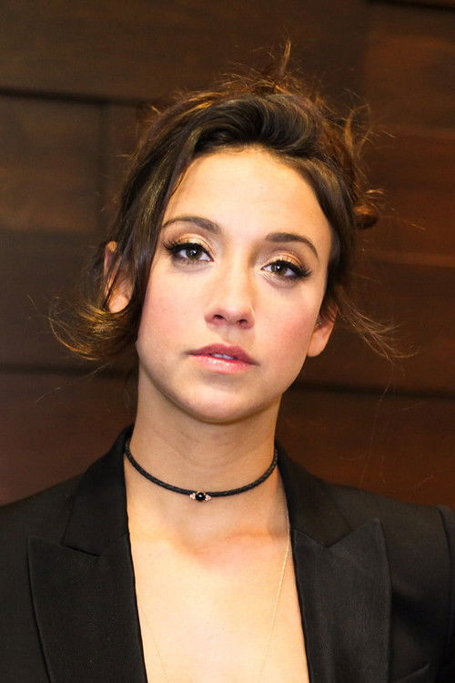 Photo of Stella Maeve