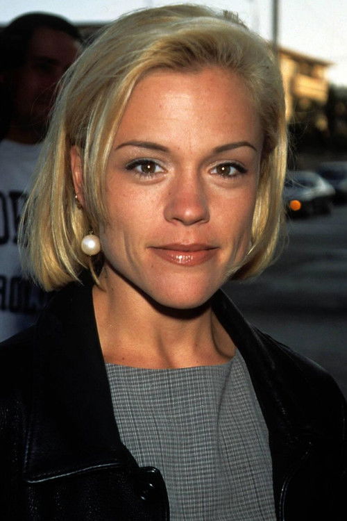 Photo of Christine Elise