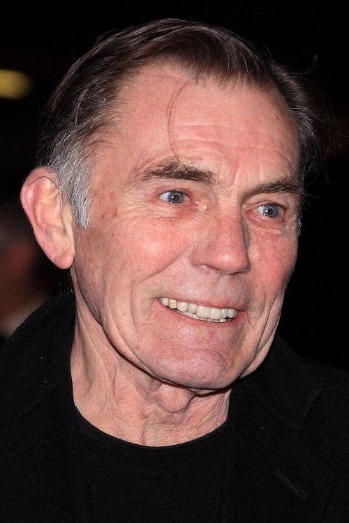 Photo of Maurice Roëves