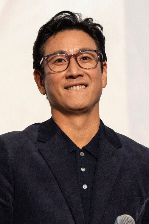Photo of Lee Sun-kyun