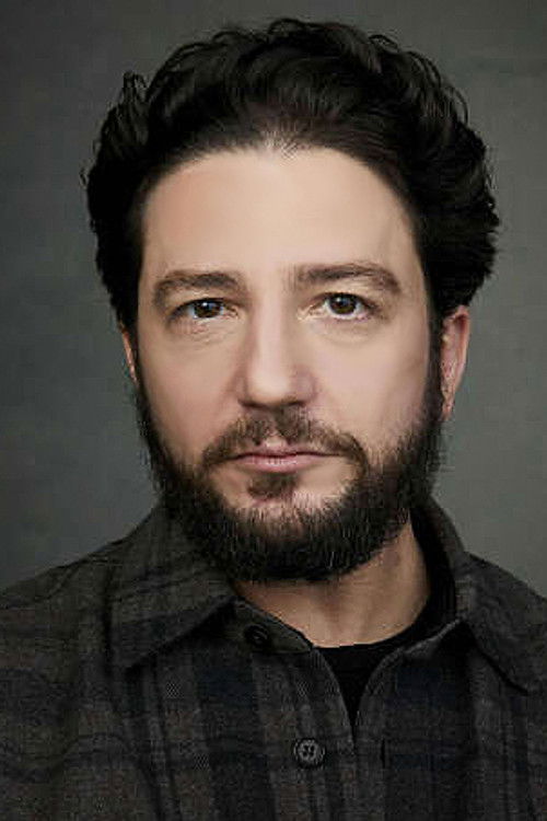 Photo of John Magaro