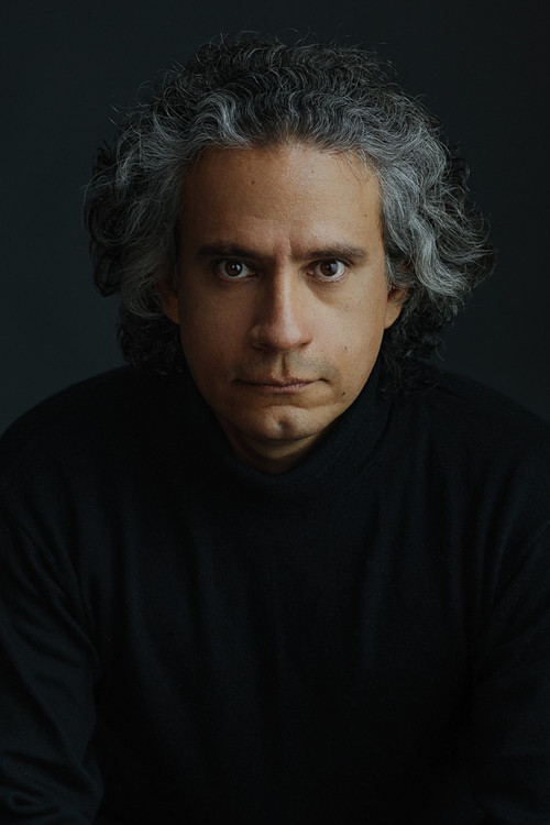 Photo of Luis del Valle