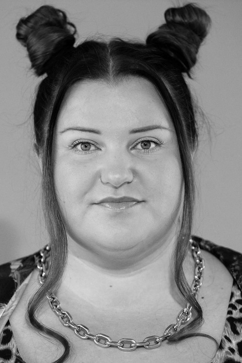 Photo of Alyona Alyona