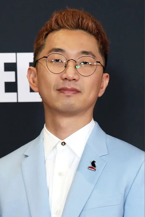 Photo of Lee Sung Jin