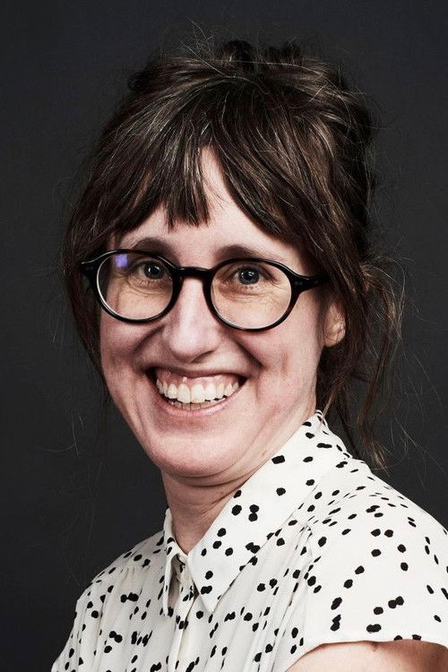 Photo of Laura Coxson