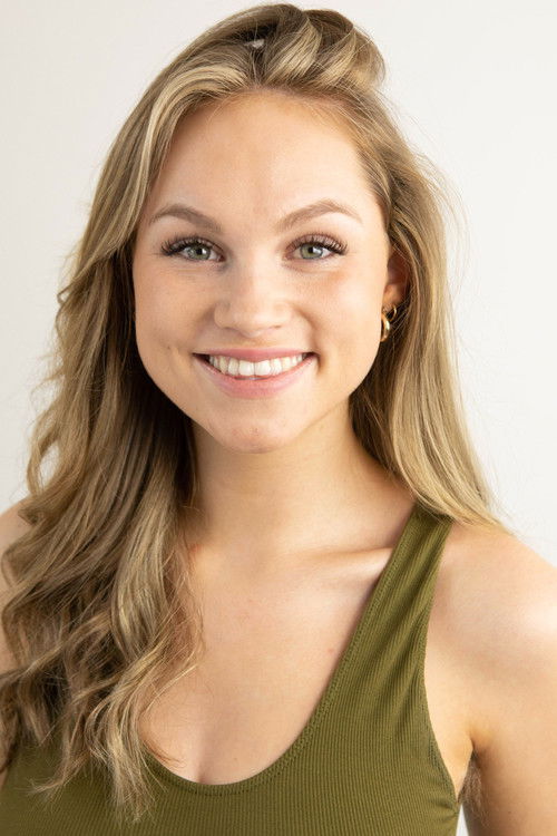 Photo of Ashley Dingwell