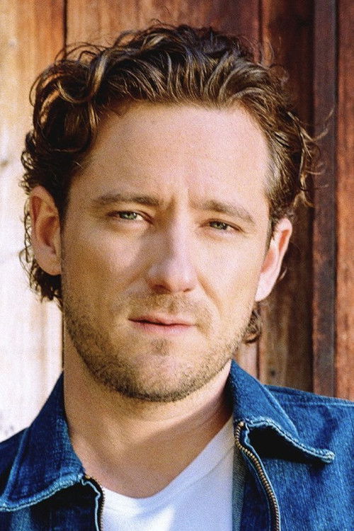 Photo of Lewis Pullman