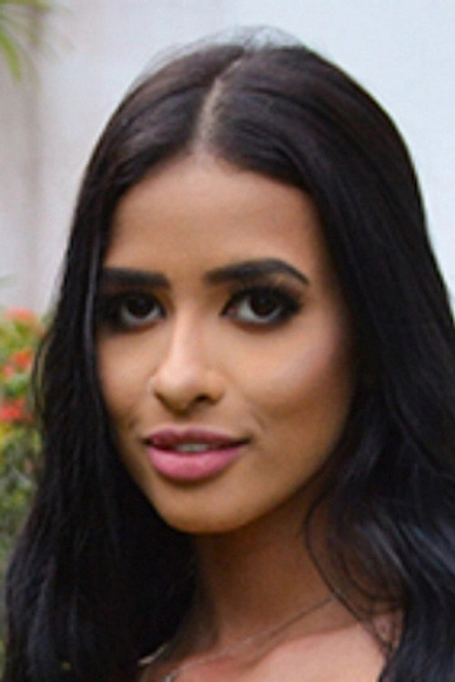 Photo of Kelly Oliveira