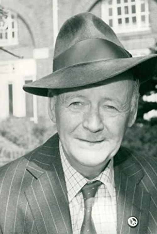 Photo of Robert Urquhart
