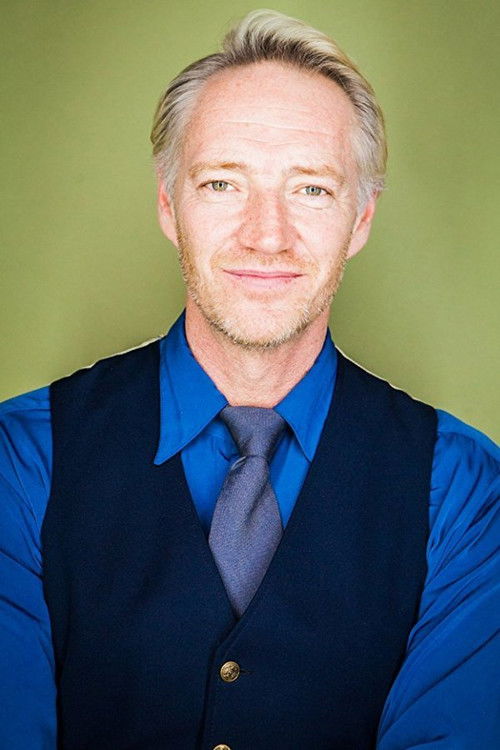 Photo of Phillip MacKenzie