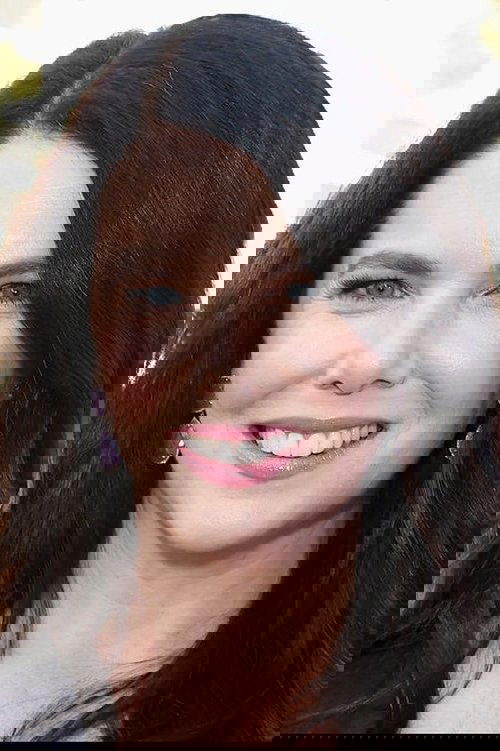 Photo of Lauren Graham