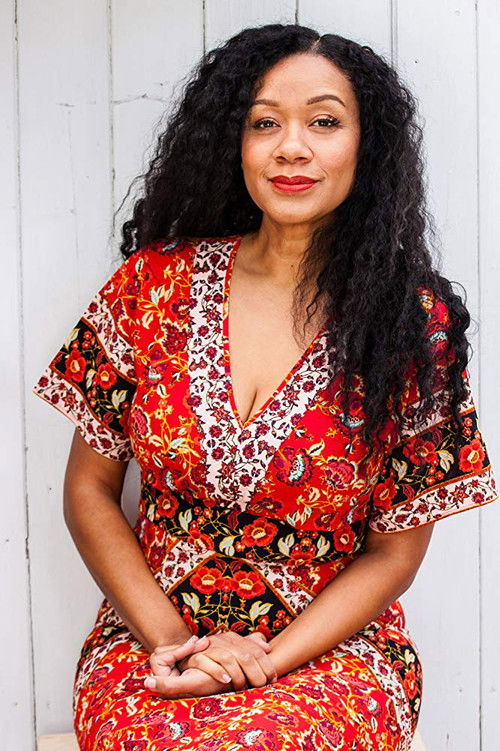 Photo of Mashari Laila Bain