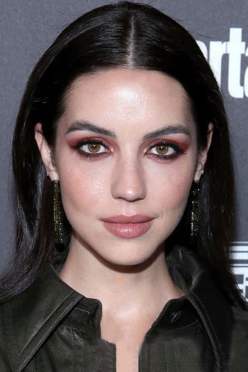 Photo of Adelaide Kane