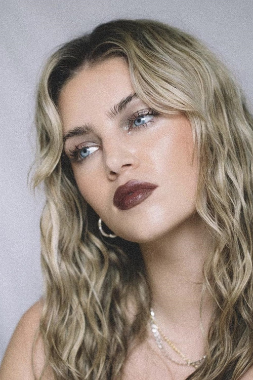 Photo of Daisy Jelley