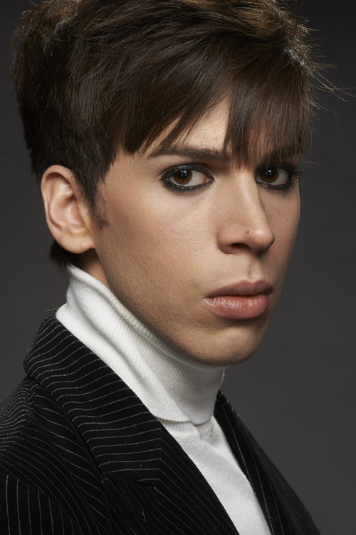 Photo of Jordan Gavaris