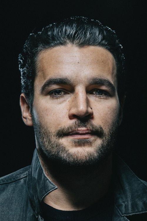 Photo of Christopher Abbott