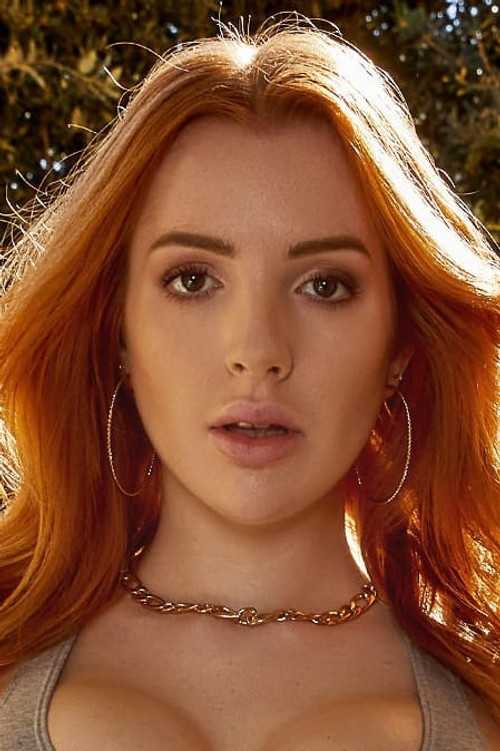 Photo of Scarlett Jones