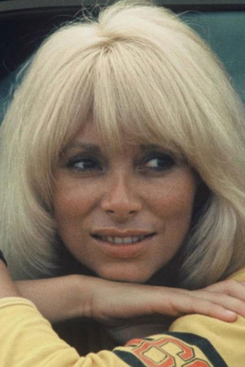Photo of Mireille Darc