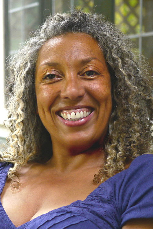 Photo of Lesley Ewen