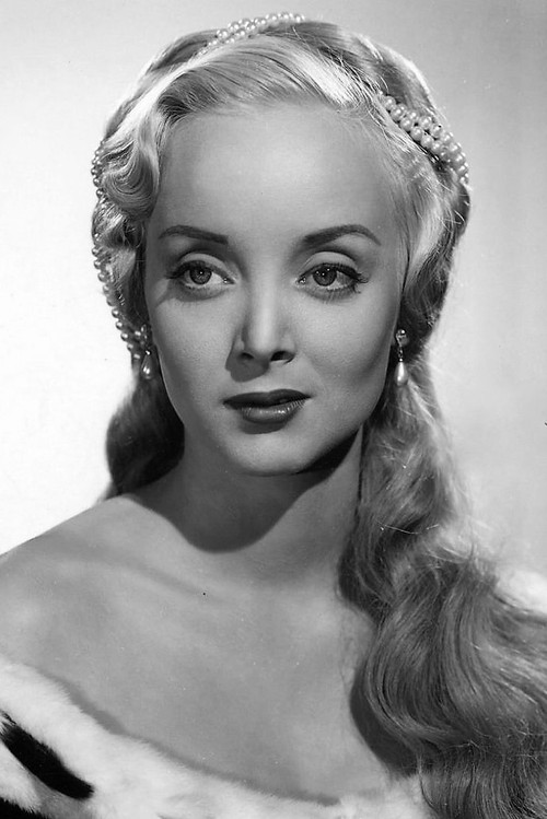 Photo of Carolyn Jones