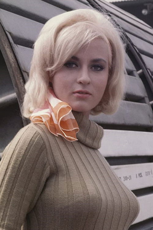 Photo of Lee Meredith