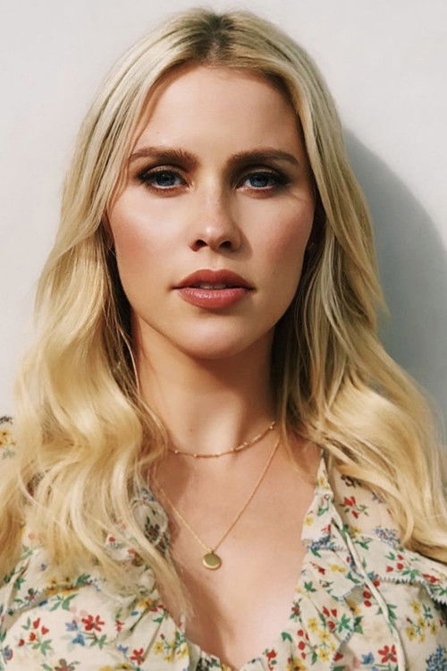 Photo of Claire Holt