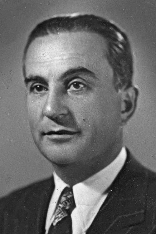 Photo of Münir Nurettin Selçuk