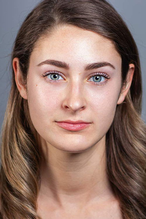 Photo of Elle Cooper