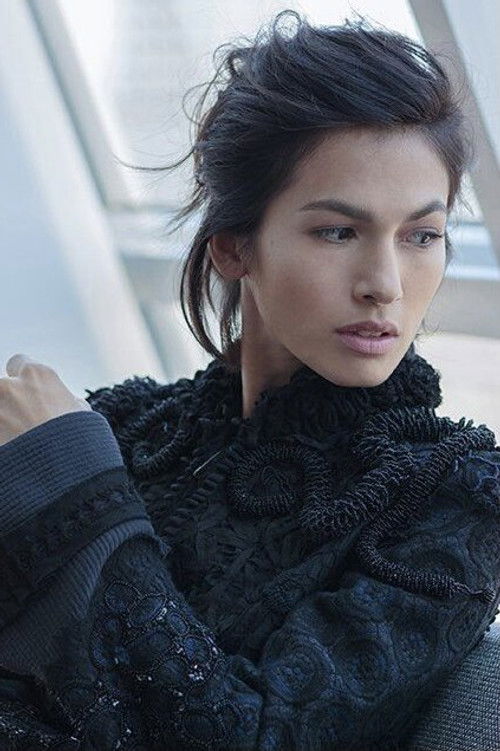 Photo of Élodie Yung