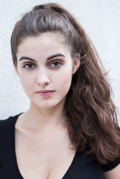 Photo of Claire Chust